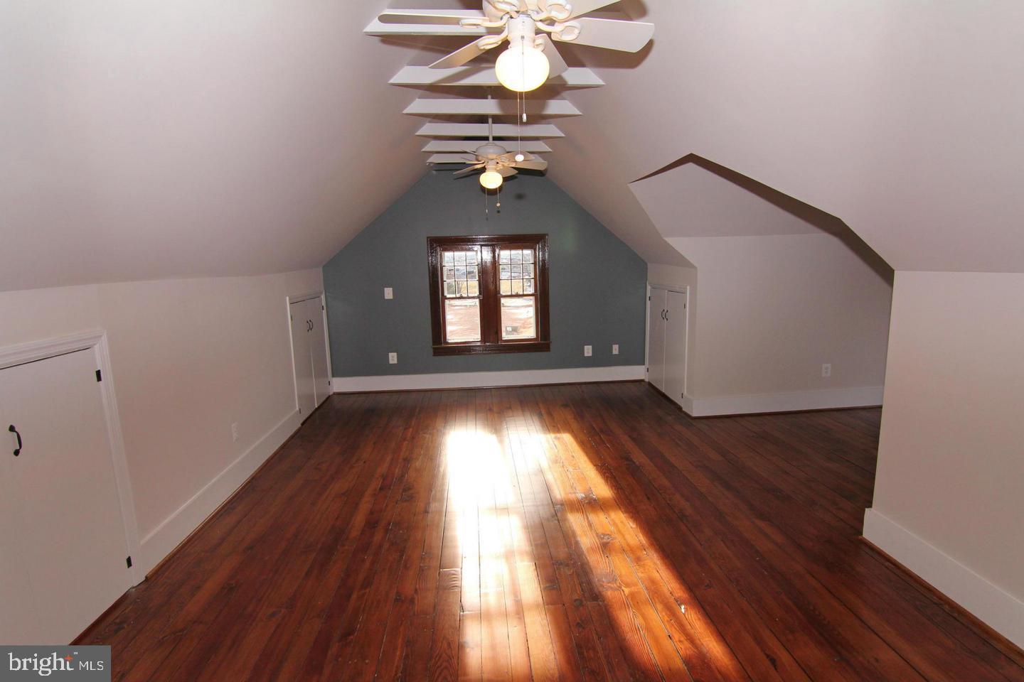 ASHBURN PLACE - Residential Lease