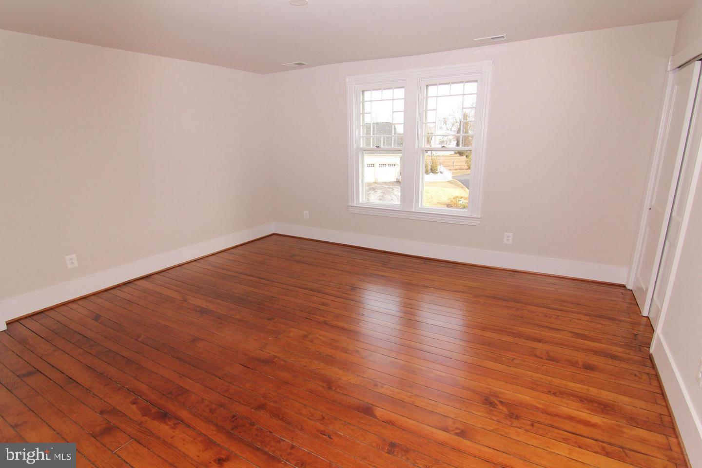 ASHBURN PLACE - Residential Lease