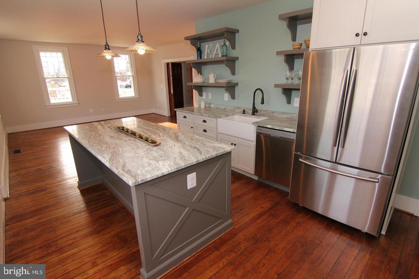 ASHBURN PLACE - Residential Lease