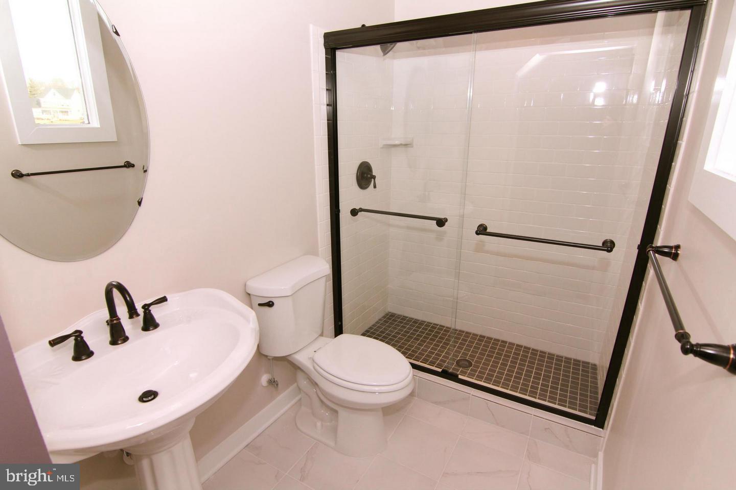 ASHBURN PLACE - Residential Lease