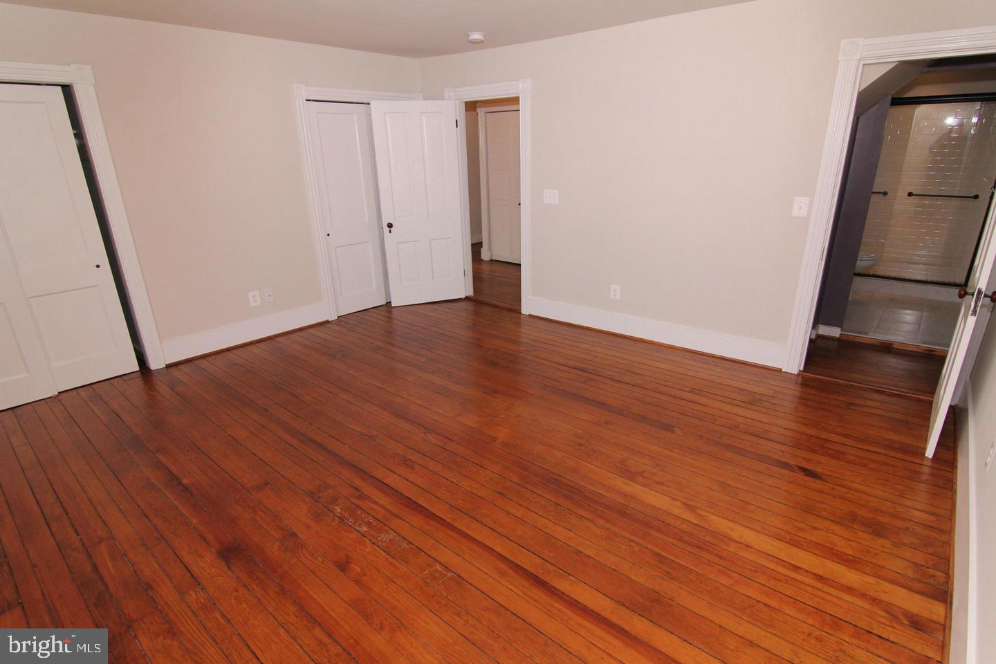 ASHBURN PLACE - Residential Lease