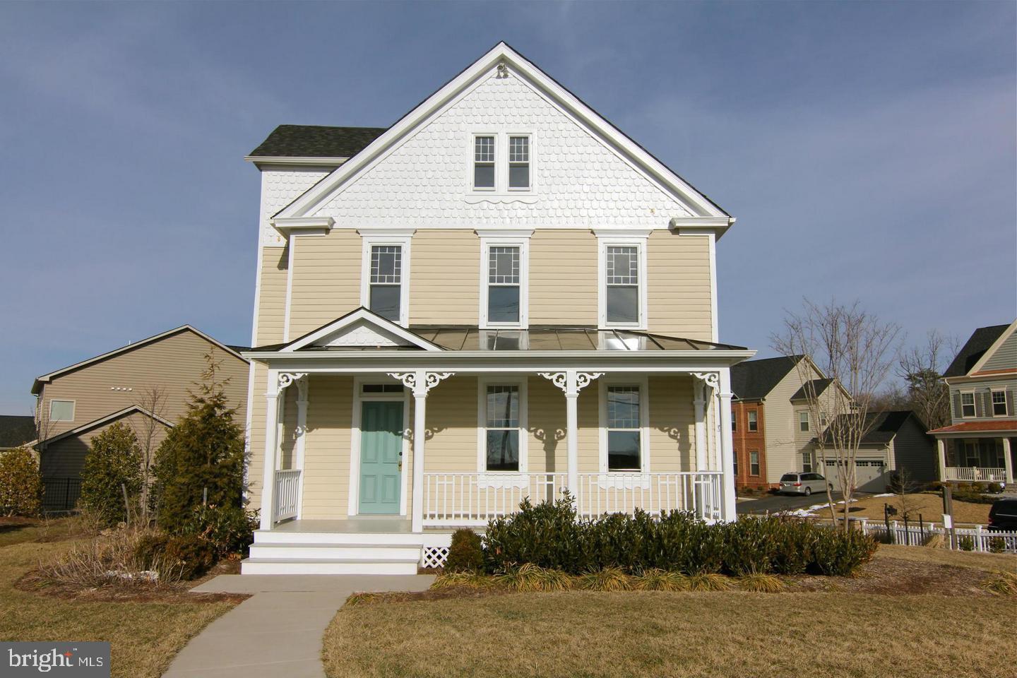 ASHBURN PLACE - Residential Lease