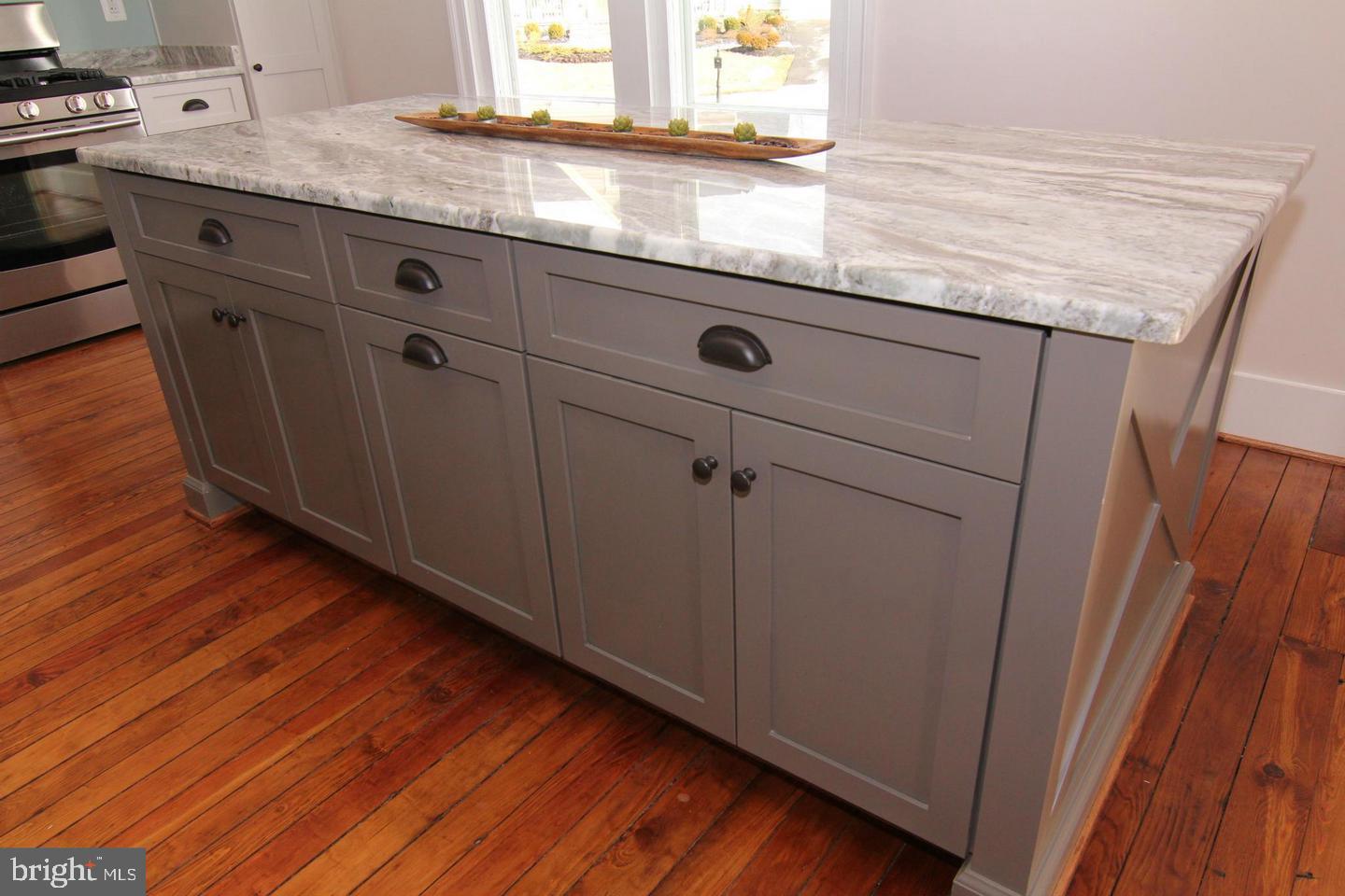 ASHBURN PLACE - Residential Lease