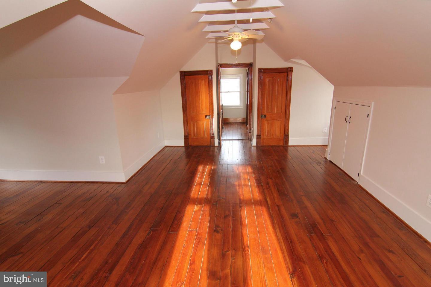 ASHBURN PLACE - Residential Lease