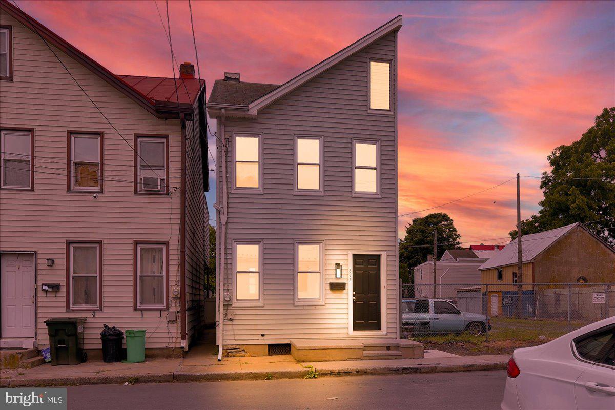 317 NEW STREET