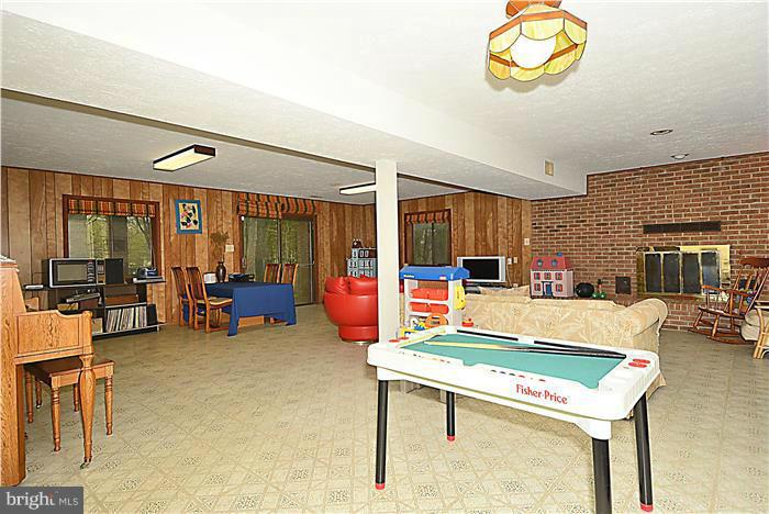 GALLOWS ESTATES - Residential