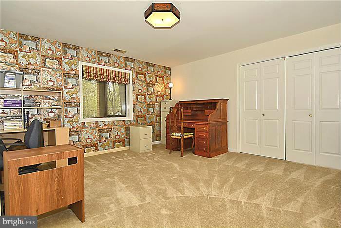 GALLOWS ESTATES - Residential