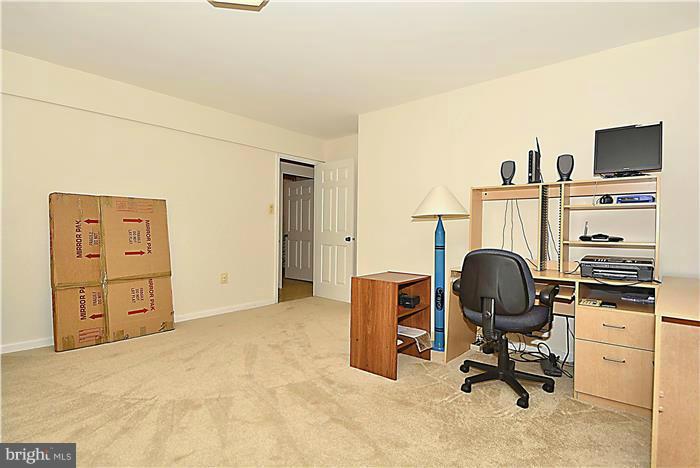 GALLOWS ESTATES - Residential