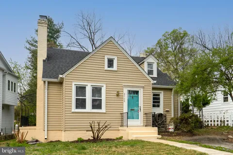 8508 Salem Way, Bethesda, MD MLS: MDMC2173954