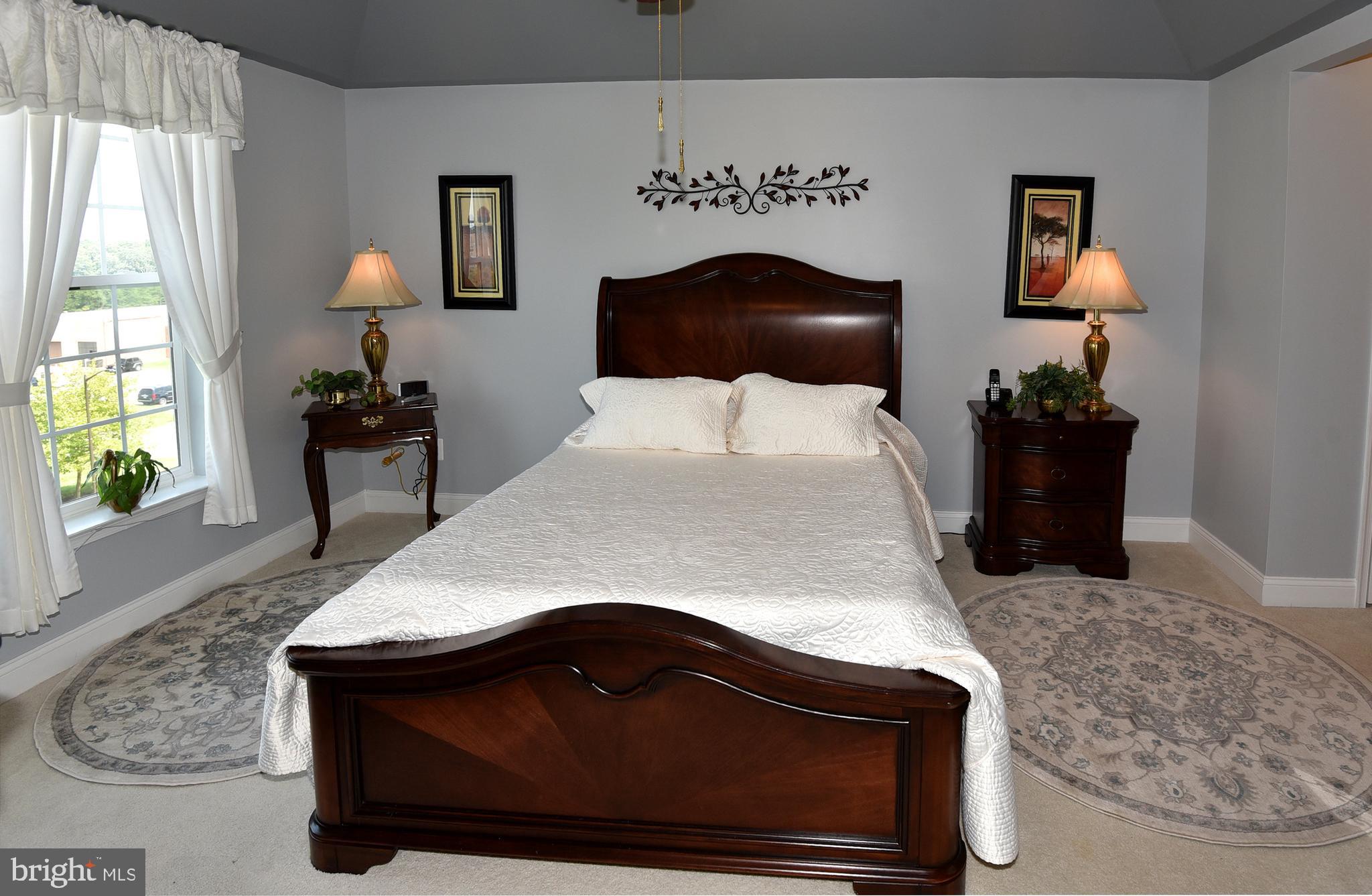 PINEY ORCHARD - Residential