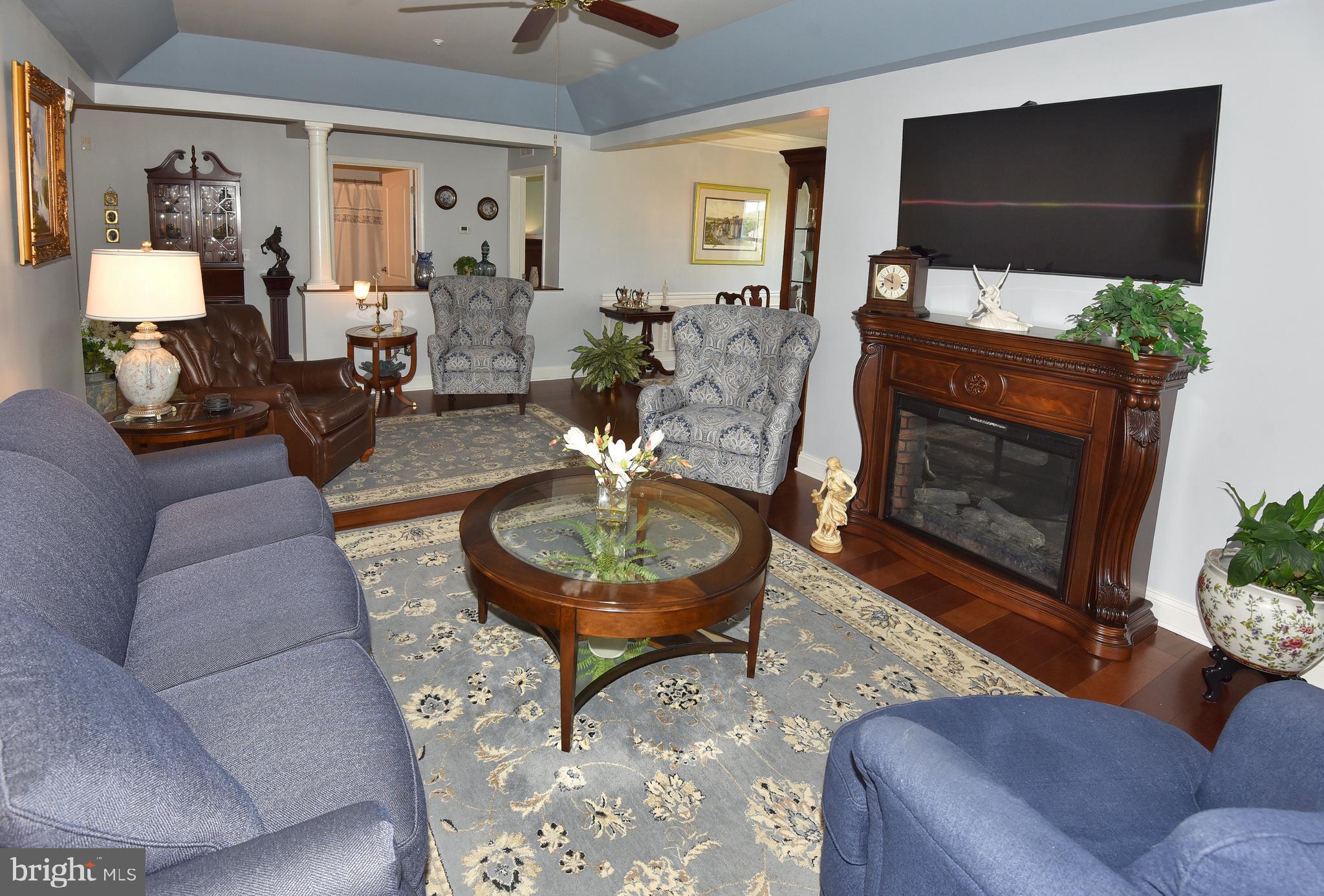 PINEY ORCHARD - Residential