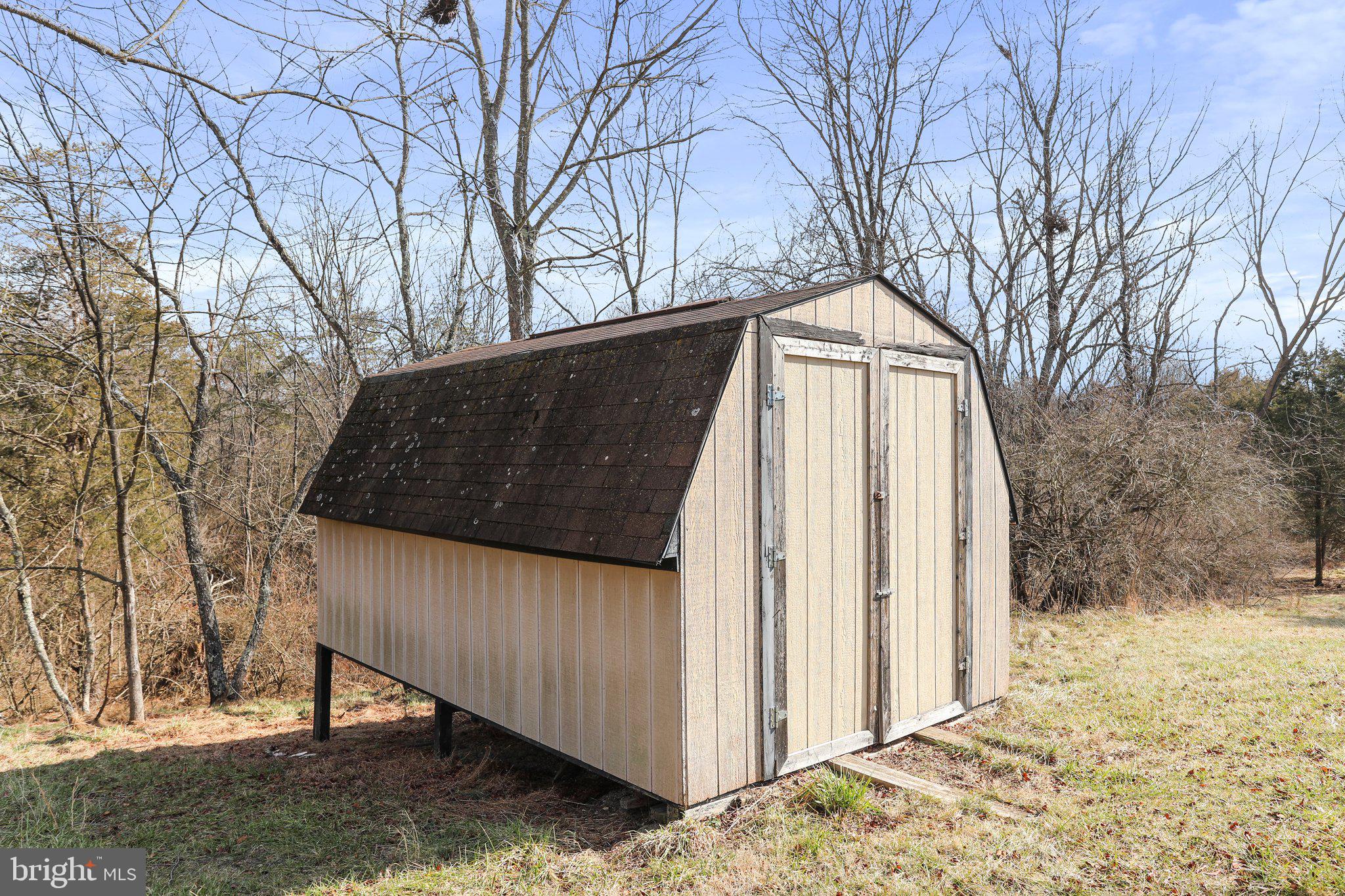 MEADOWS OF ARDEN - Residential Lease