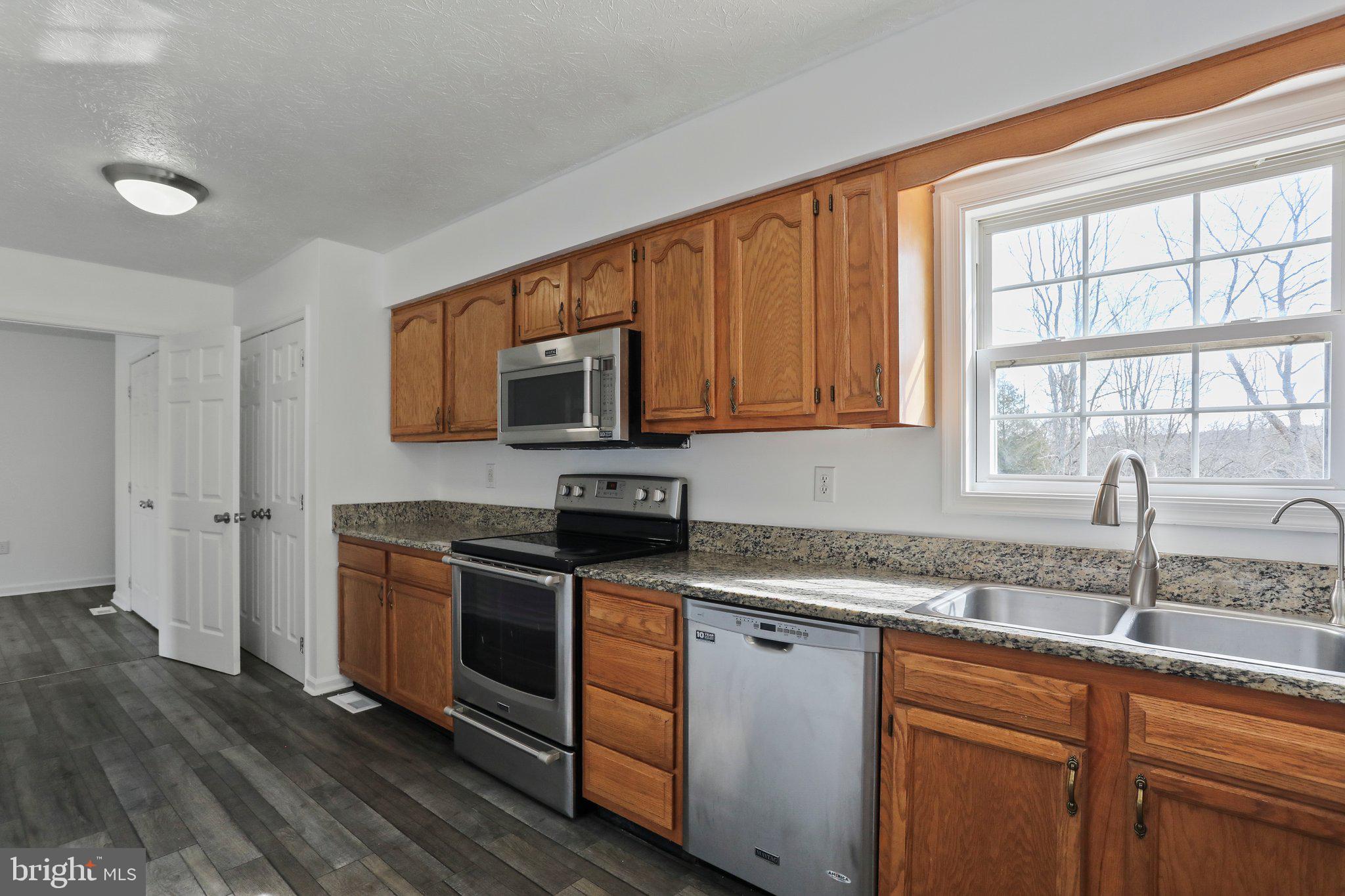 MEADOWS OF ARDEN - Residential Lease