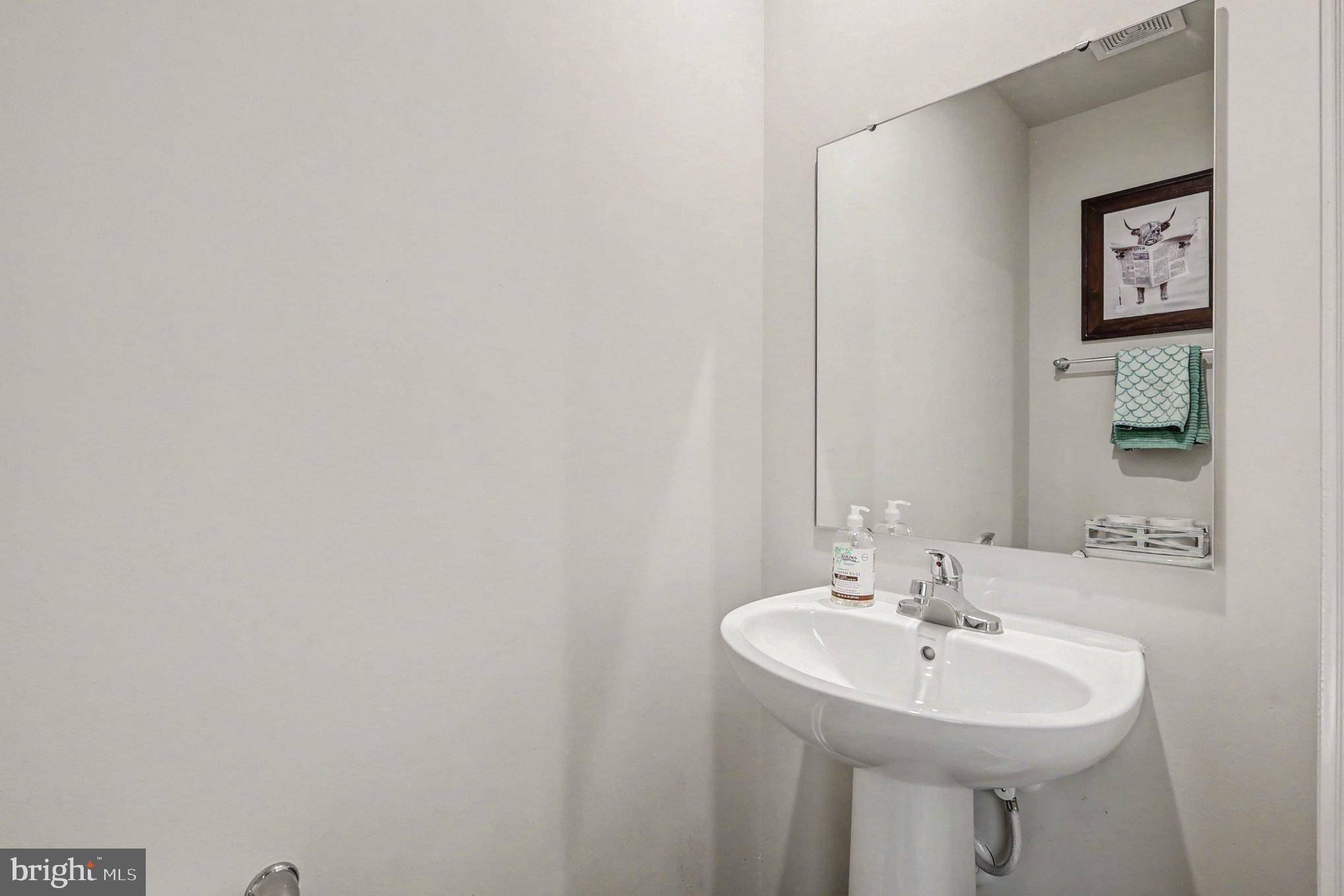 ENFIELD KNOLLS - Residential