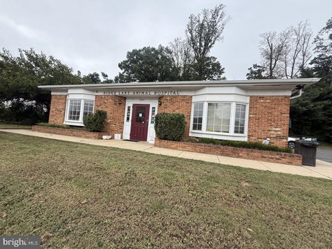 Photo of 1400 Old Bridge Road, WOODBRIDGE, VA 22192 (MLS # VAPW2133052)