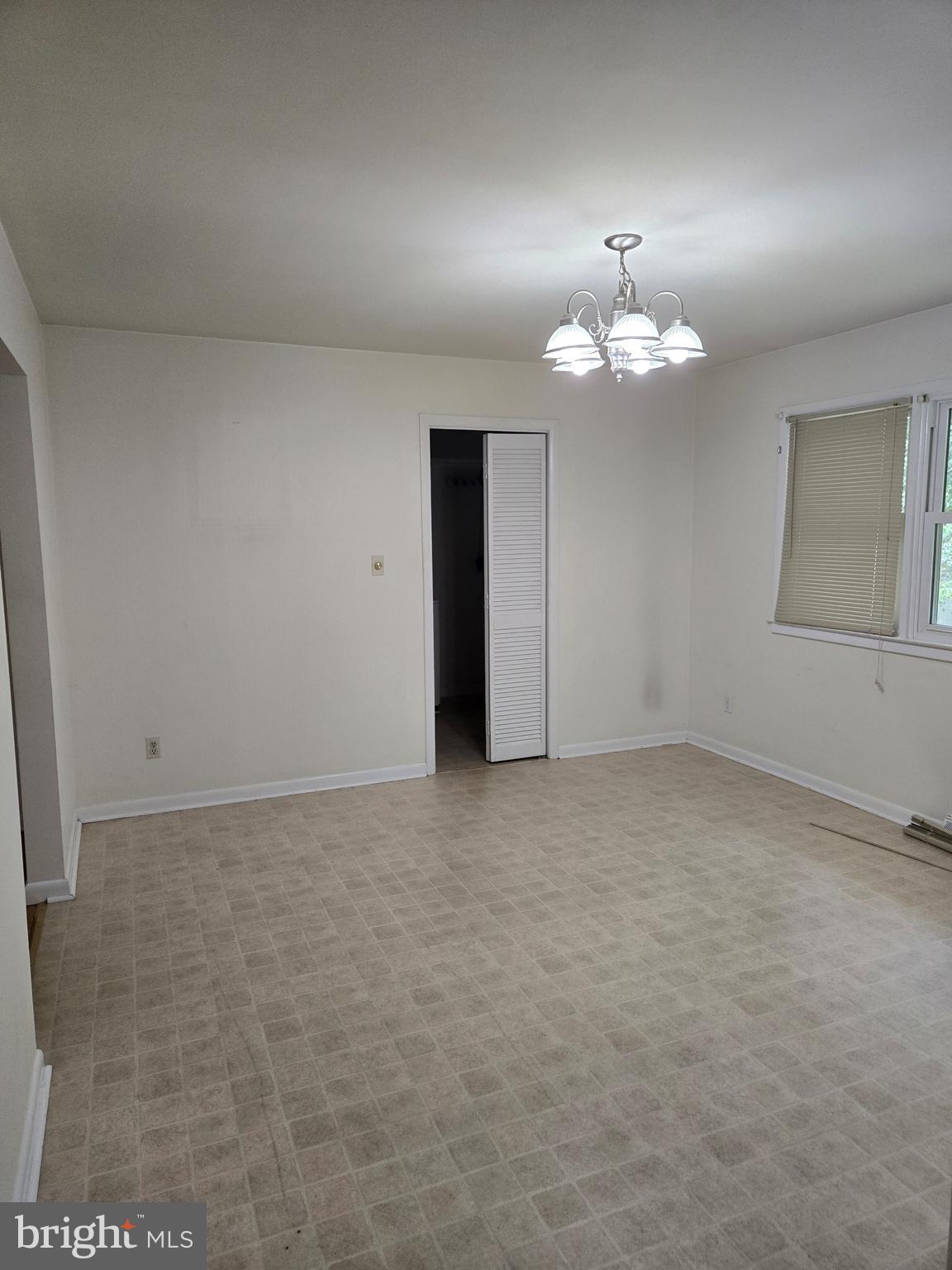 ESPERANZA FARMS - Residential Lease