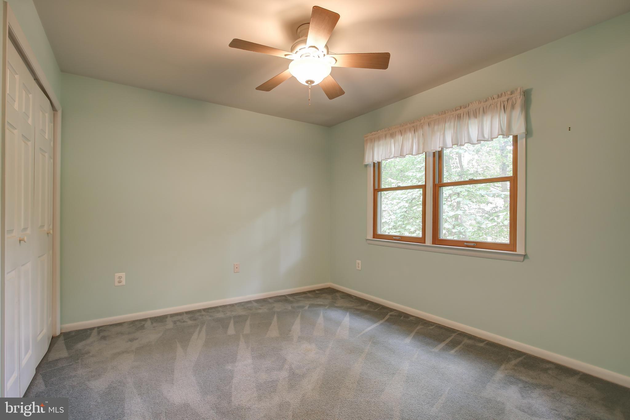 ALGONQUIN HILLS - Residential