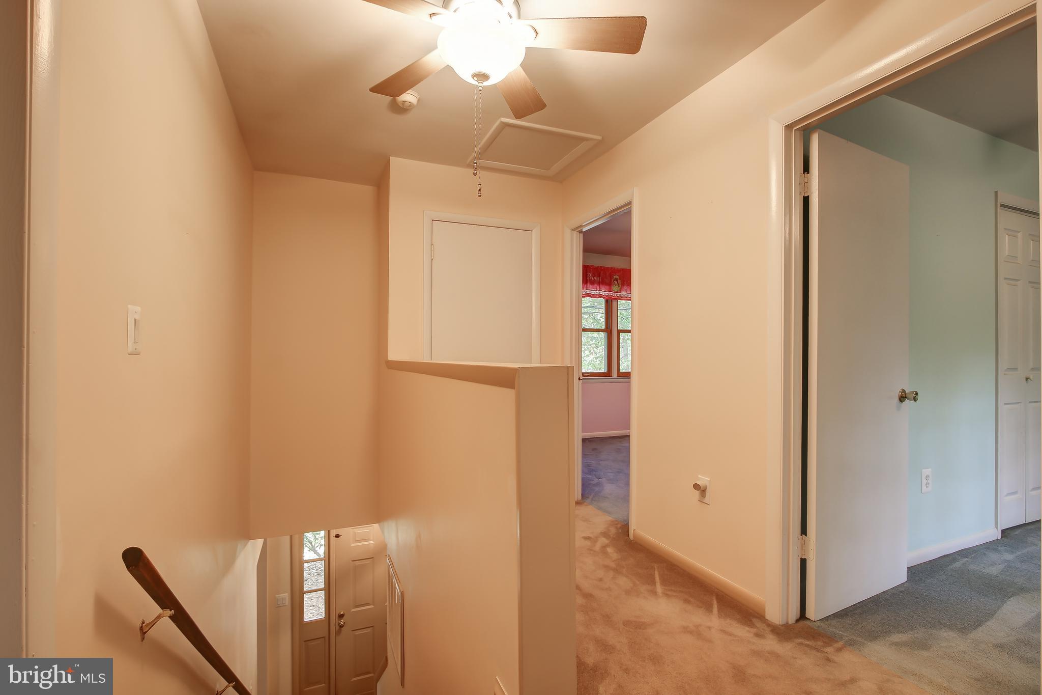 ALGONQUIN HILLS - Residential