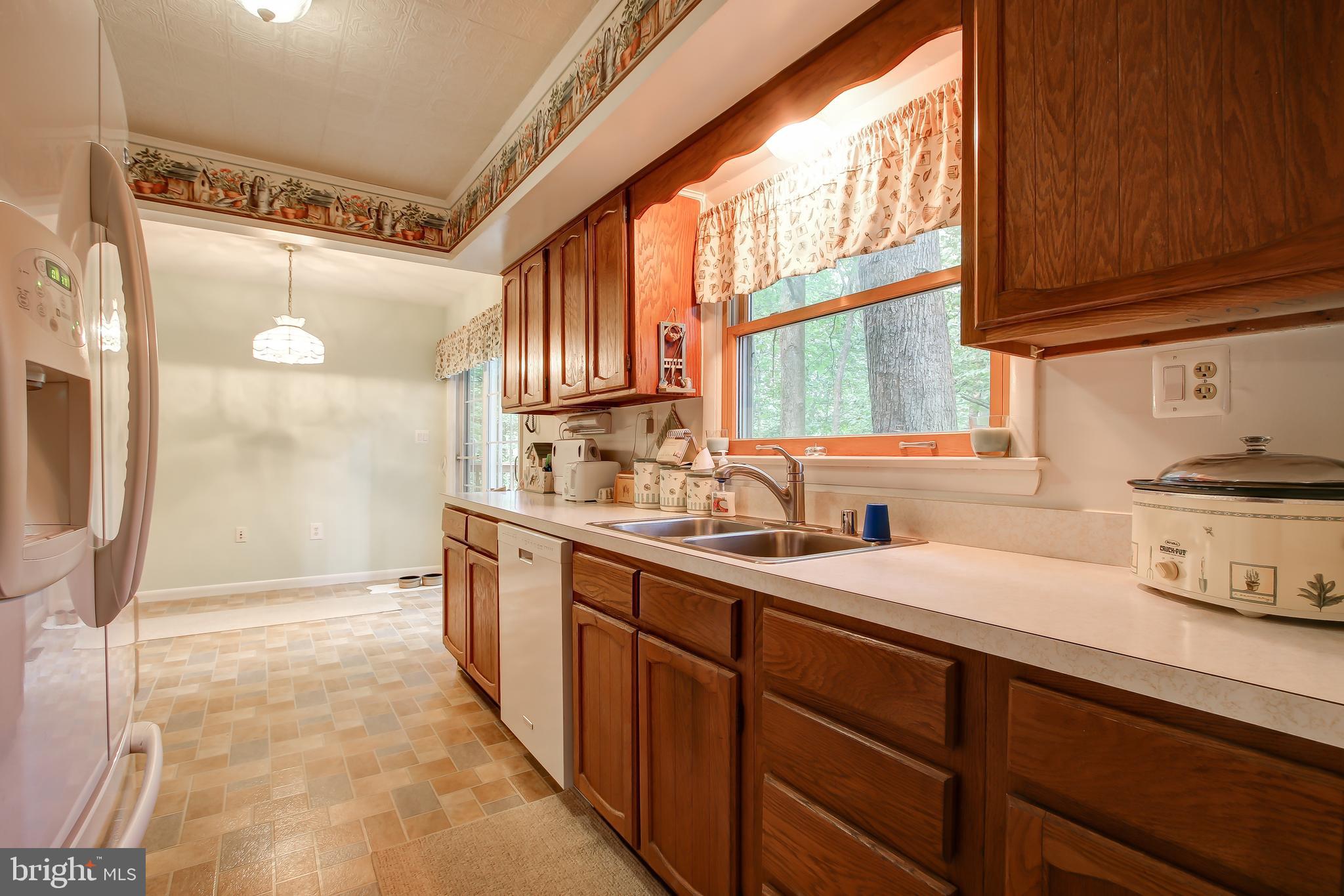 ALGONQUIN HILLS - Residential