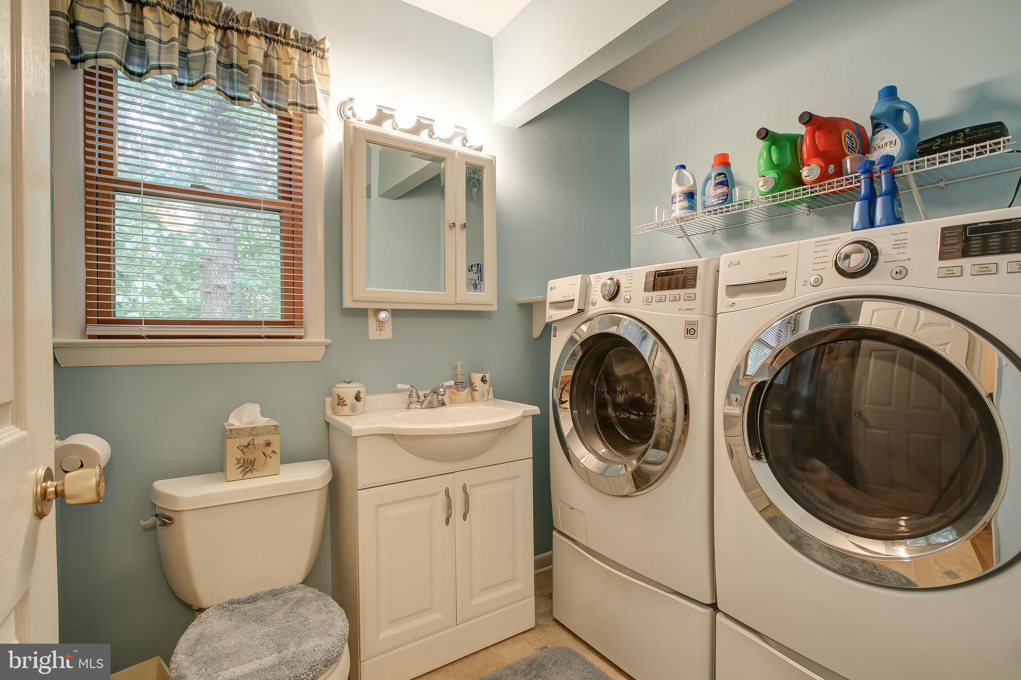 ALGONQUIN HILLS - Residential