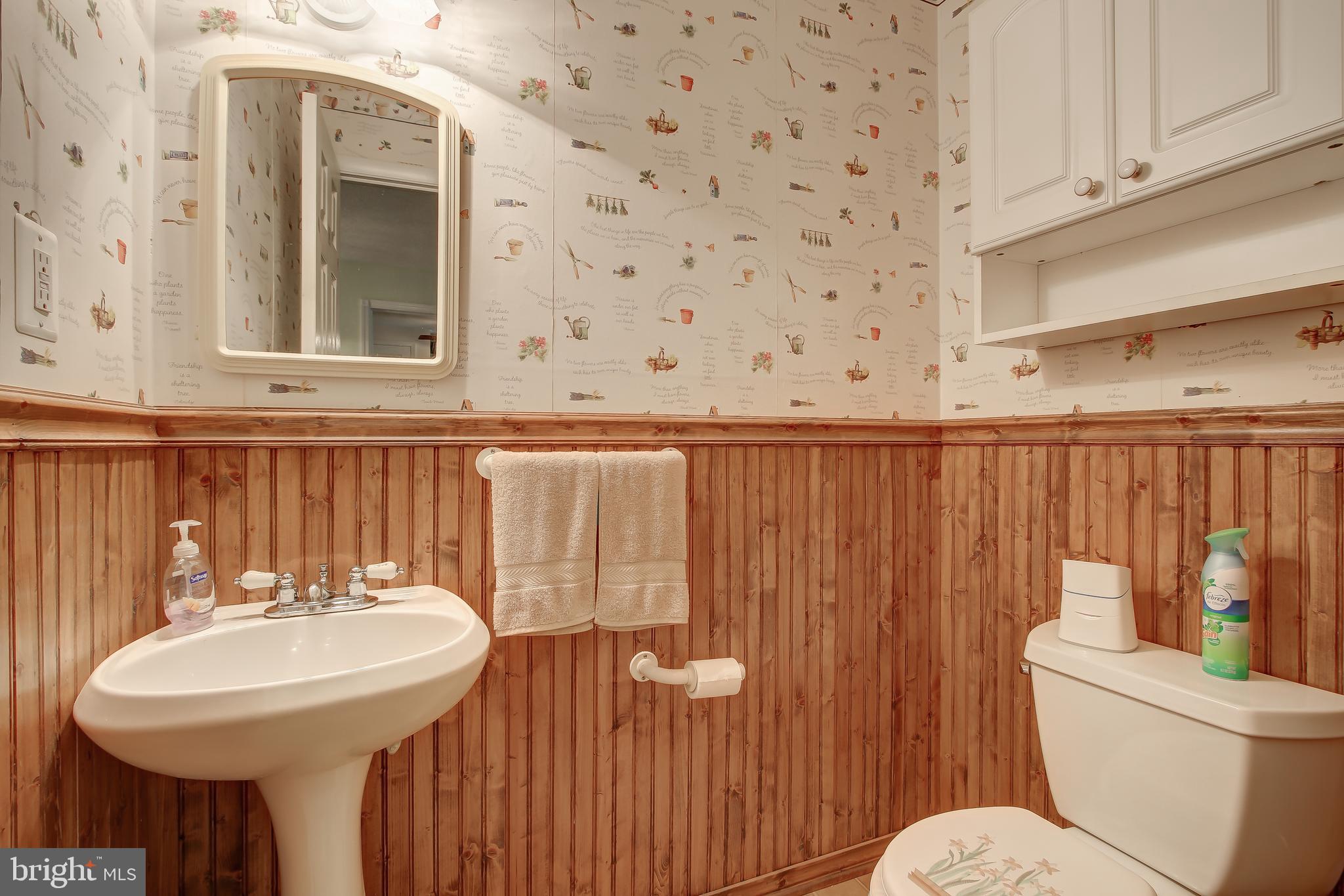 ALGONQUIN HILLS - Residential