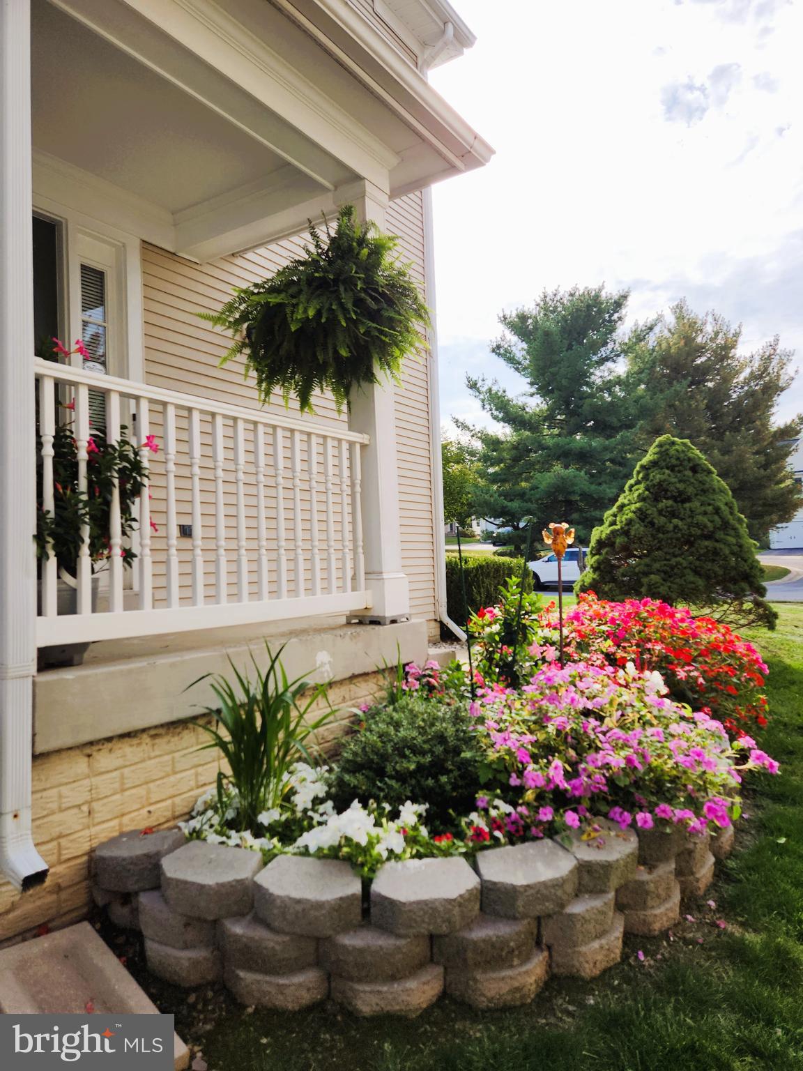 SPRING RIDGE - Residential