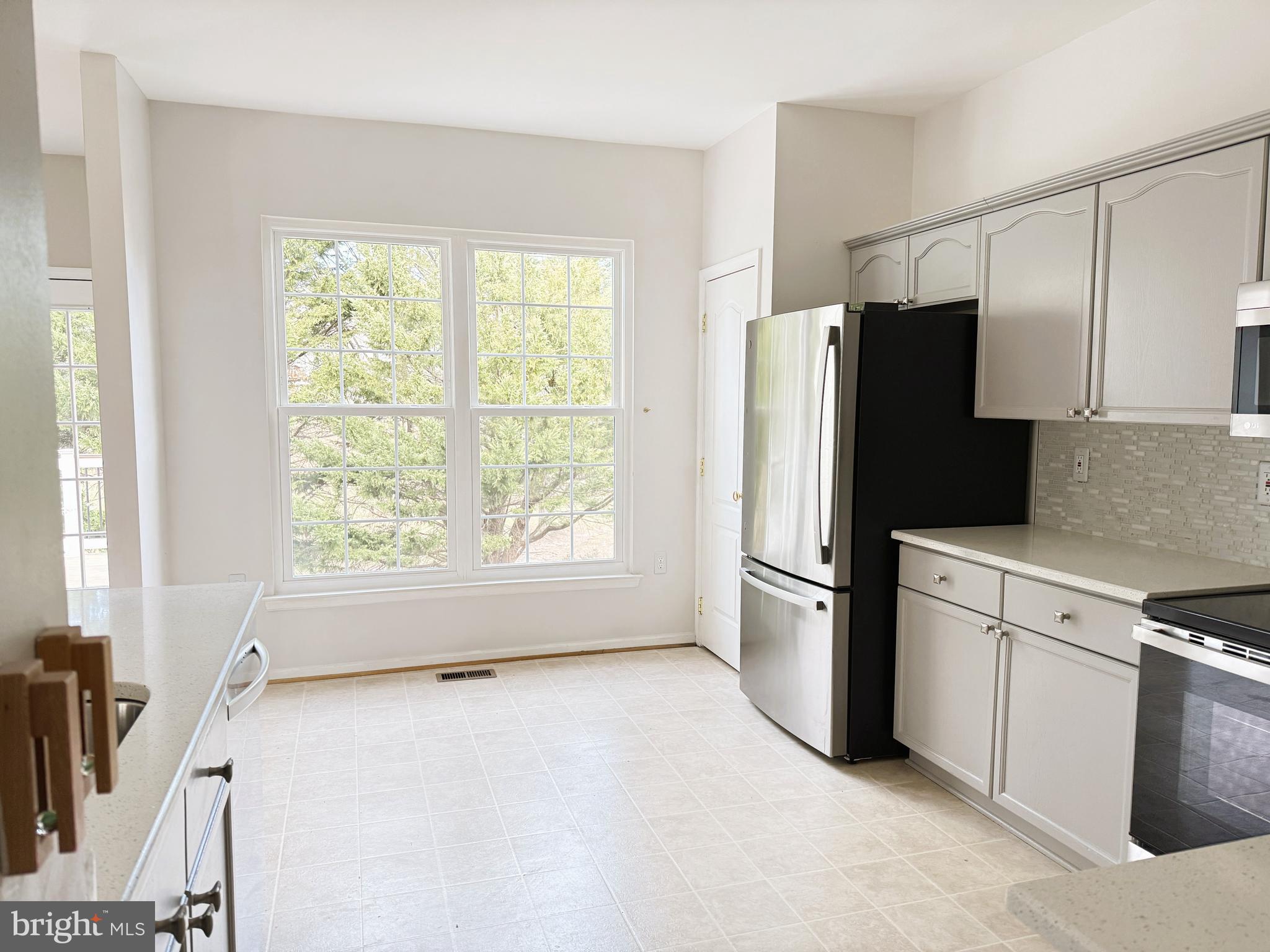 SPRING RIDGE - Residential