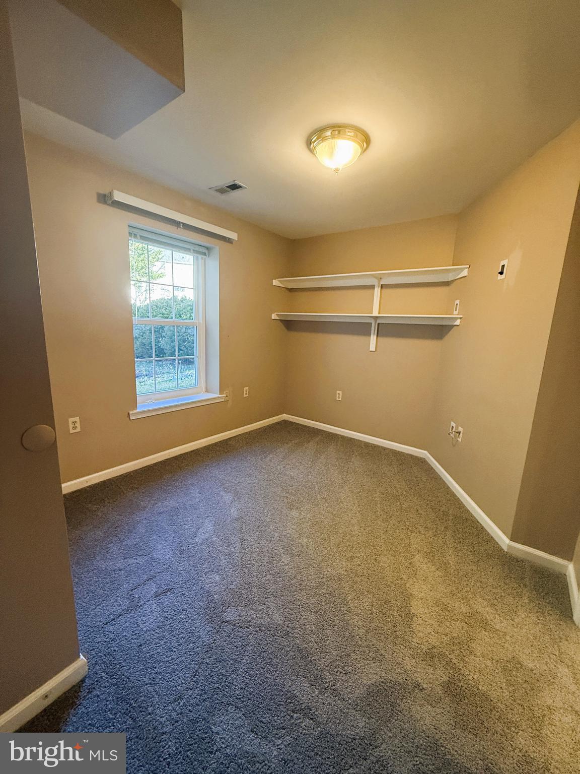 SPRING RIDGE - Residential