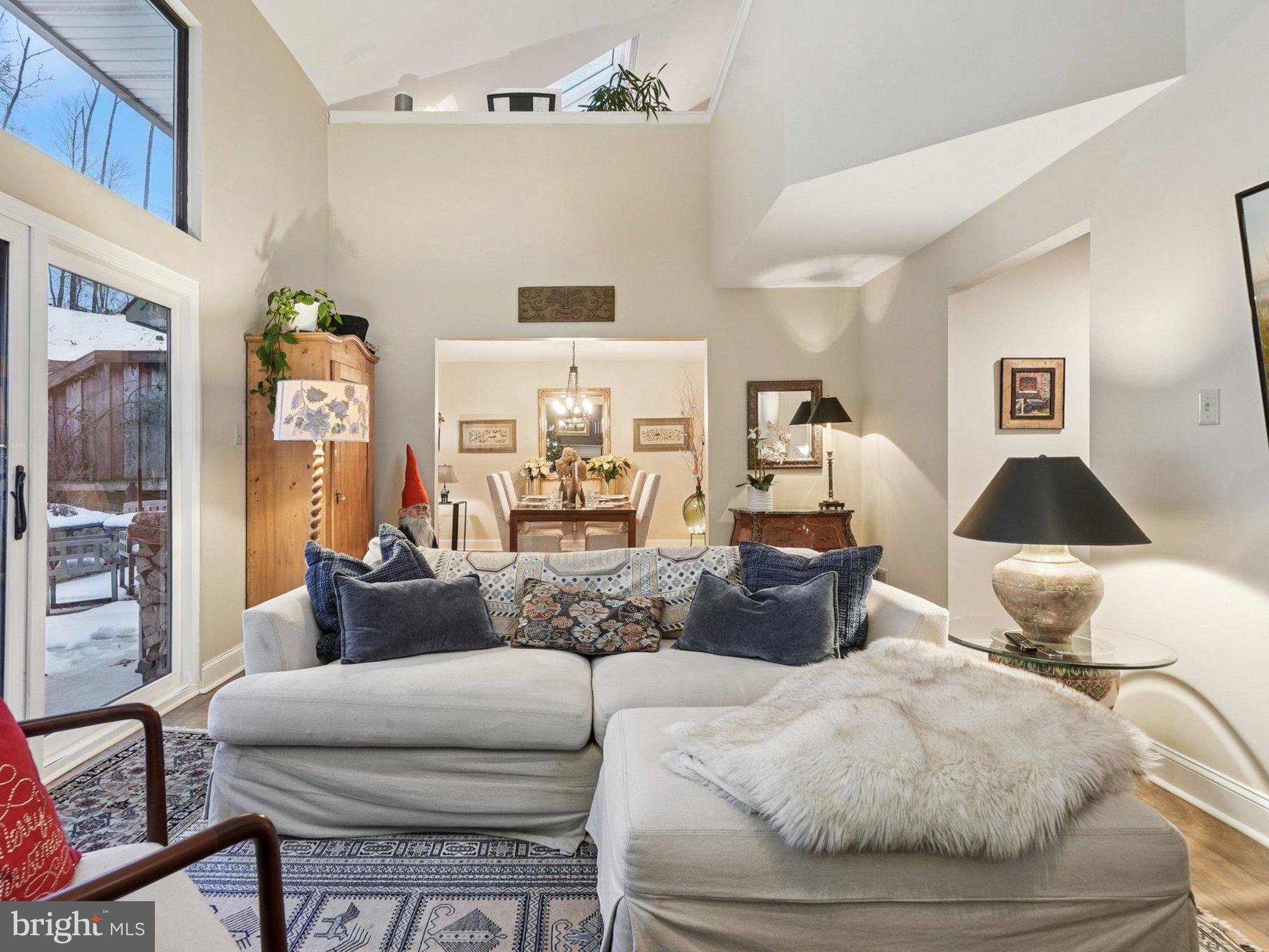 LYNETREE - Residential