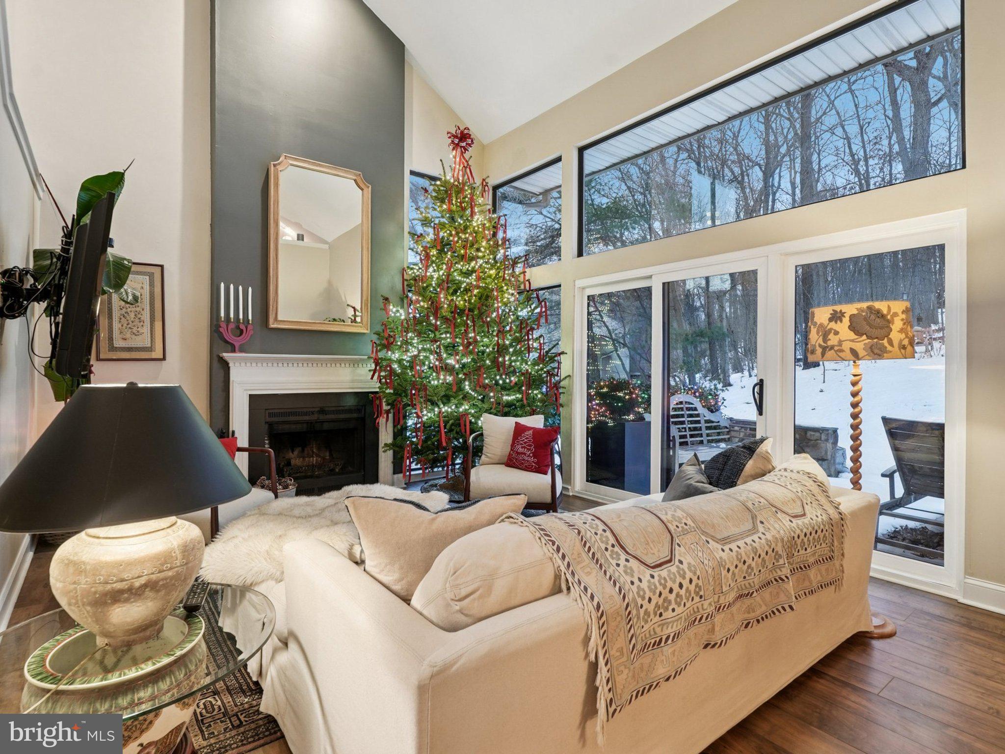 LYNETREE - Residential