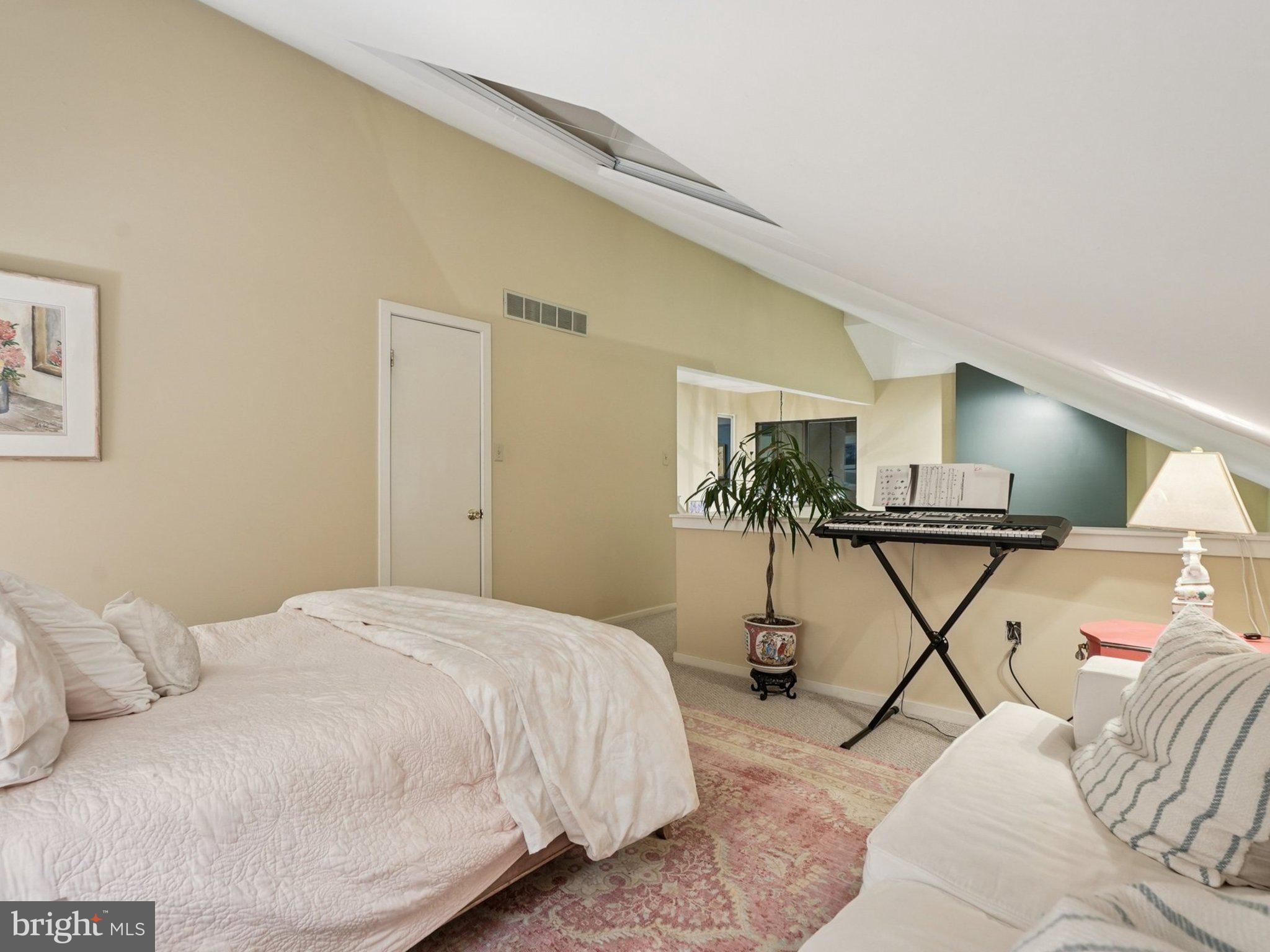 LYNETREE - Residential