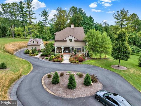 878 FREEMANSVILLE ROAD READING PA 19607