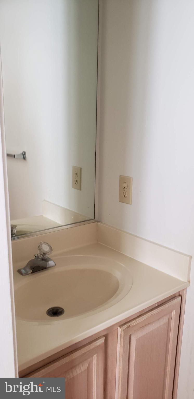 GATEWAY COMMONS - Residential Lease