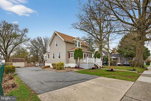 109 E Mill Road, Maple Shade, NJ MLS: NJBL2108896