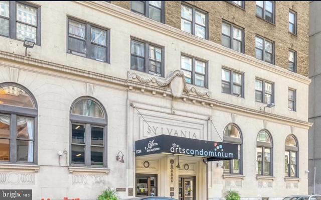 1324 LOCUST STREET 00 819