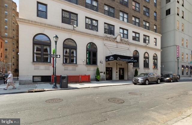 1324 LOCUST STREET 00 819