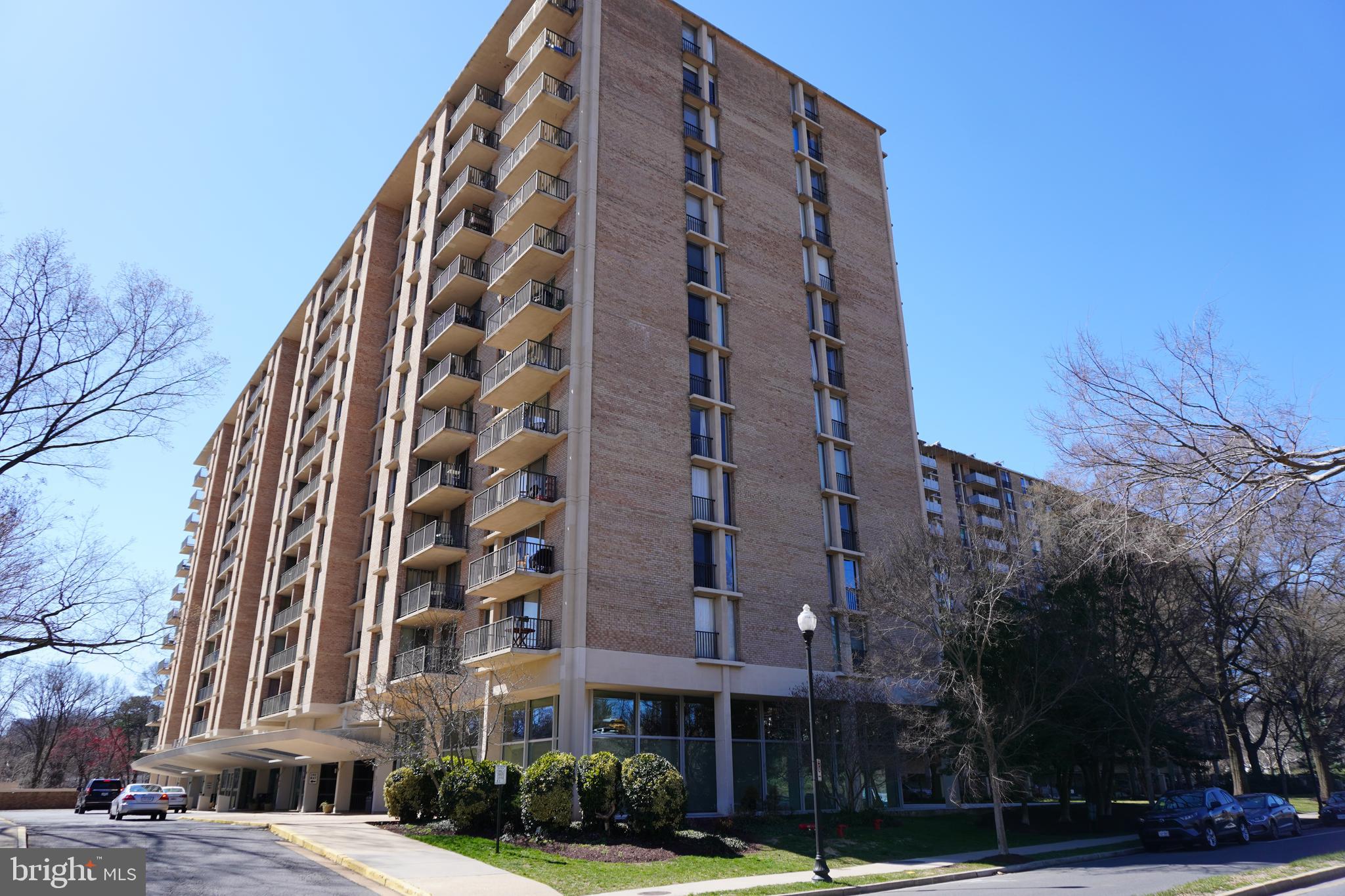 THE CARLTON - Residential