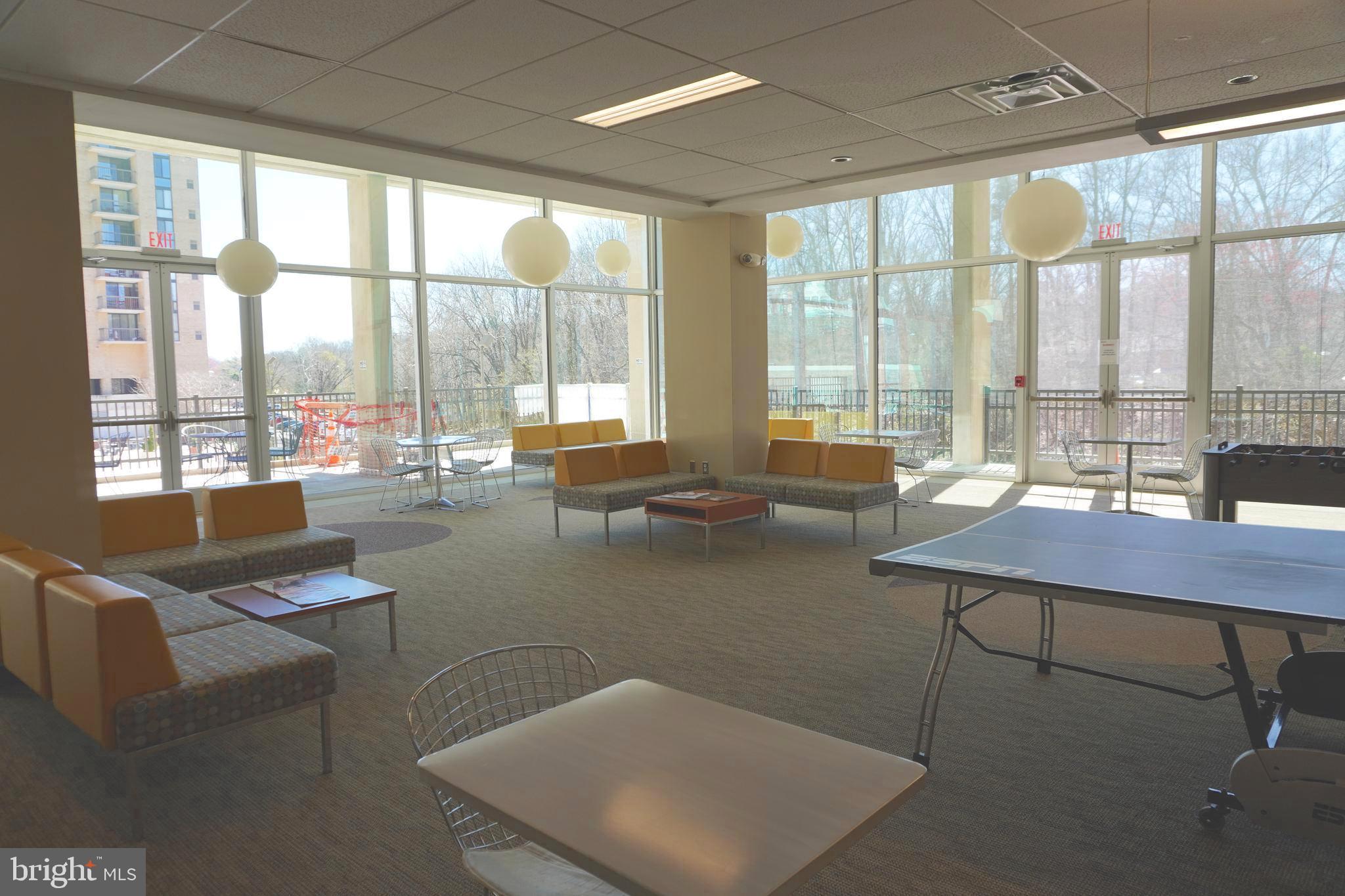 THE CARLTON - Residential