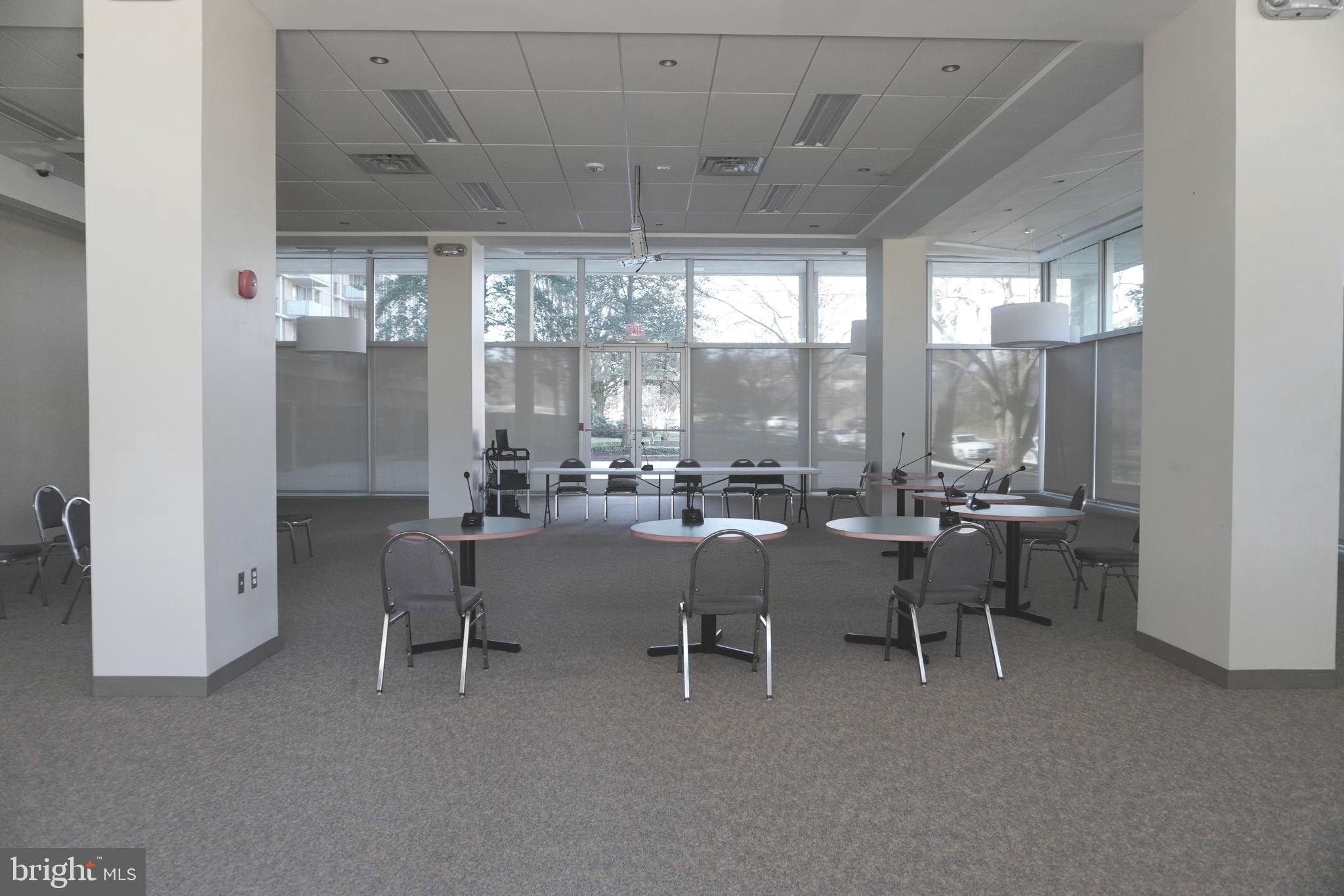 THE CARLTON - Residential