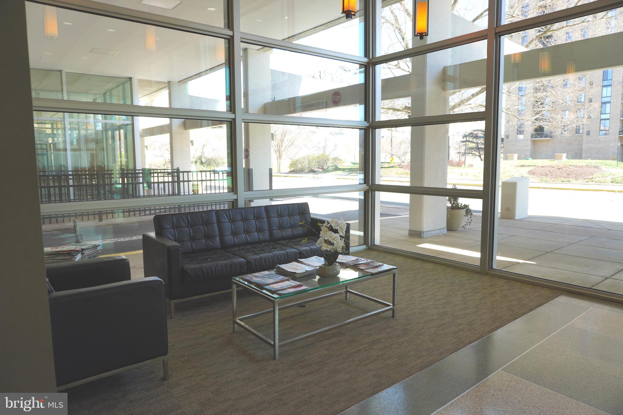 THE CARLTON - Residential