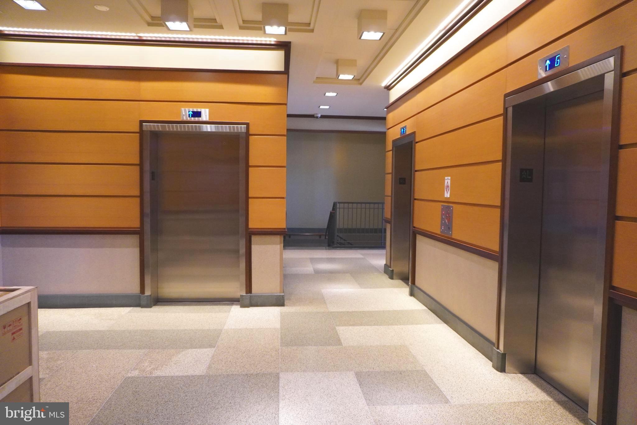 THE CARLTON - Residential