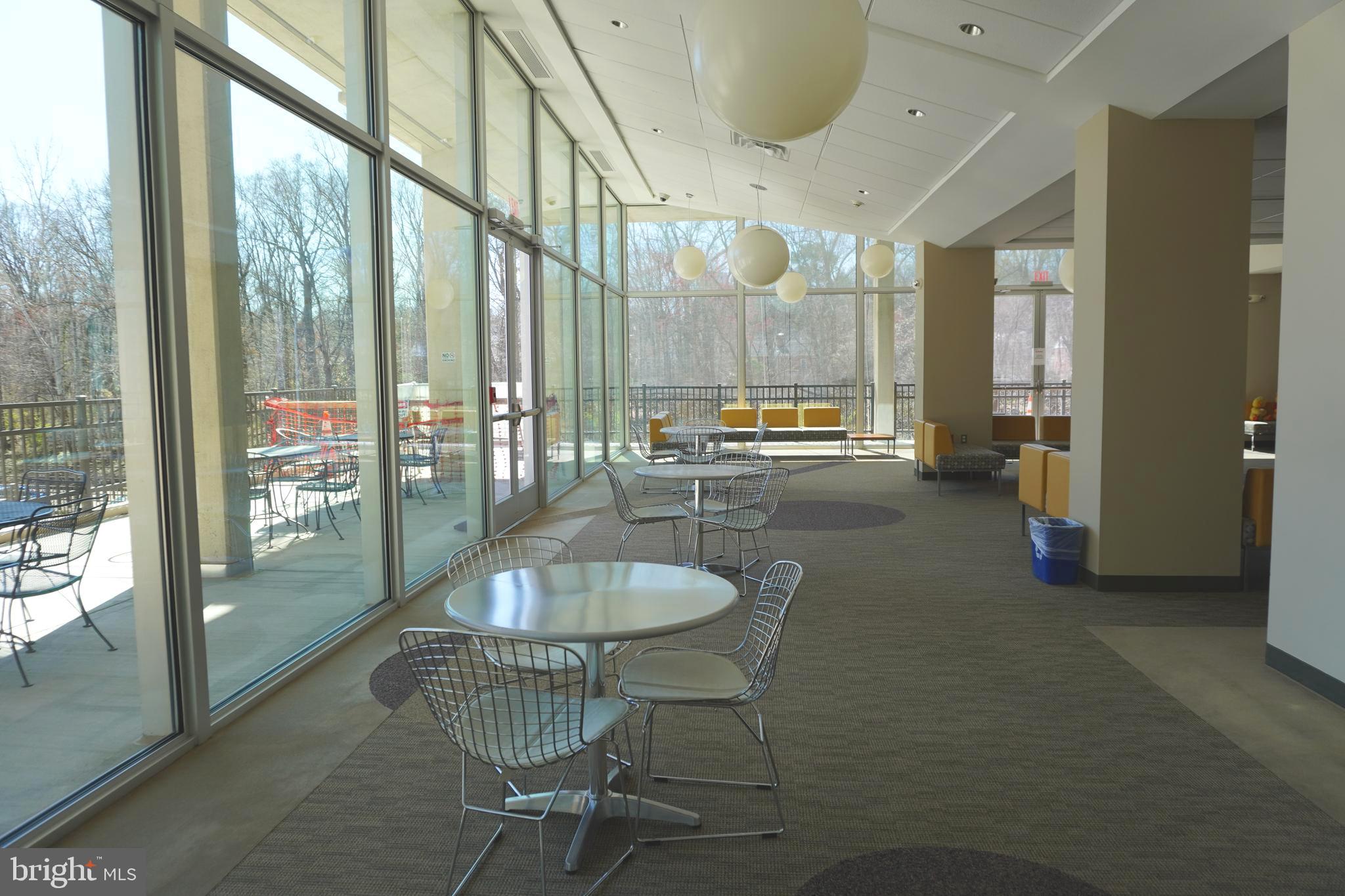 THE CARLTON - Residential