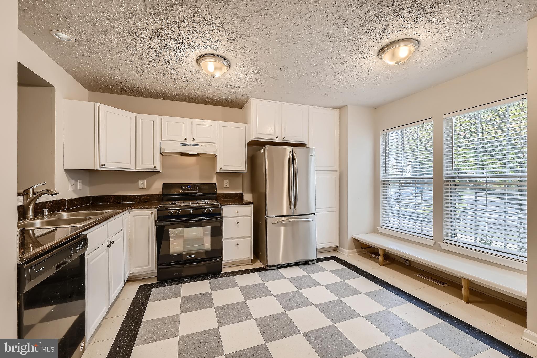 VILLAGE OF LONG REACH - Residential Lease