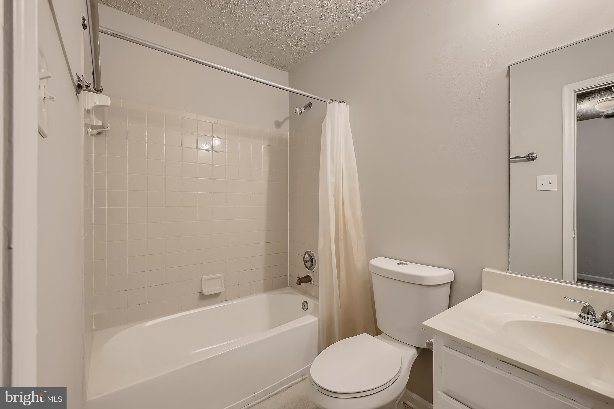 VILLAGE OF LONG REACH - Residential Lease