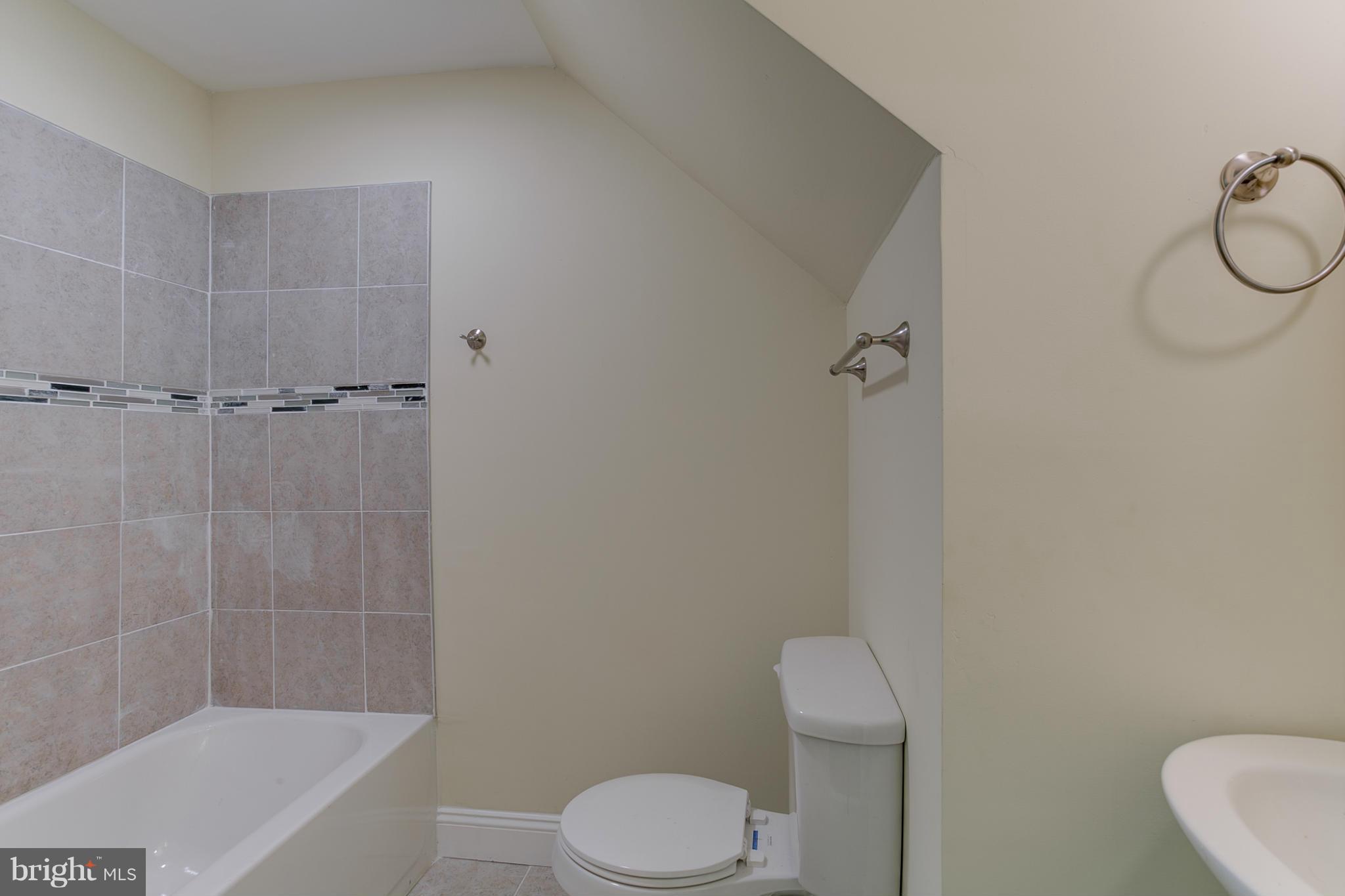 OLDE MILL ESTATES - Residential