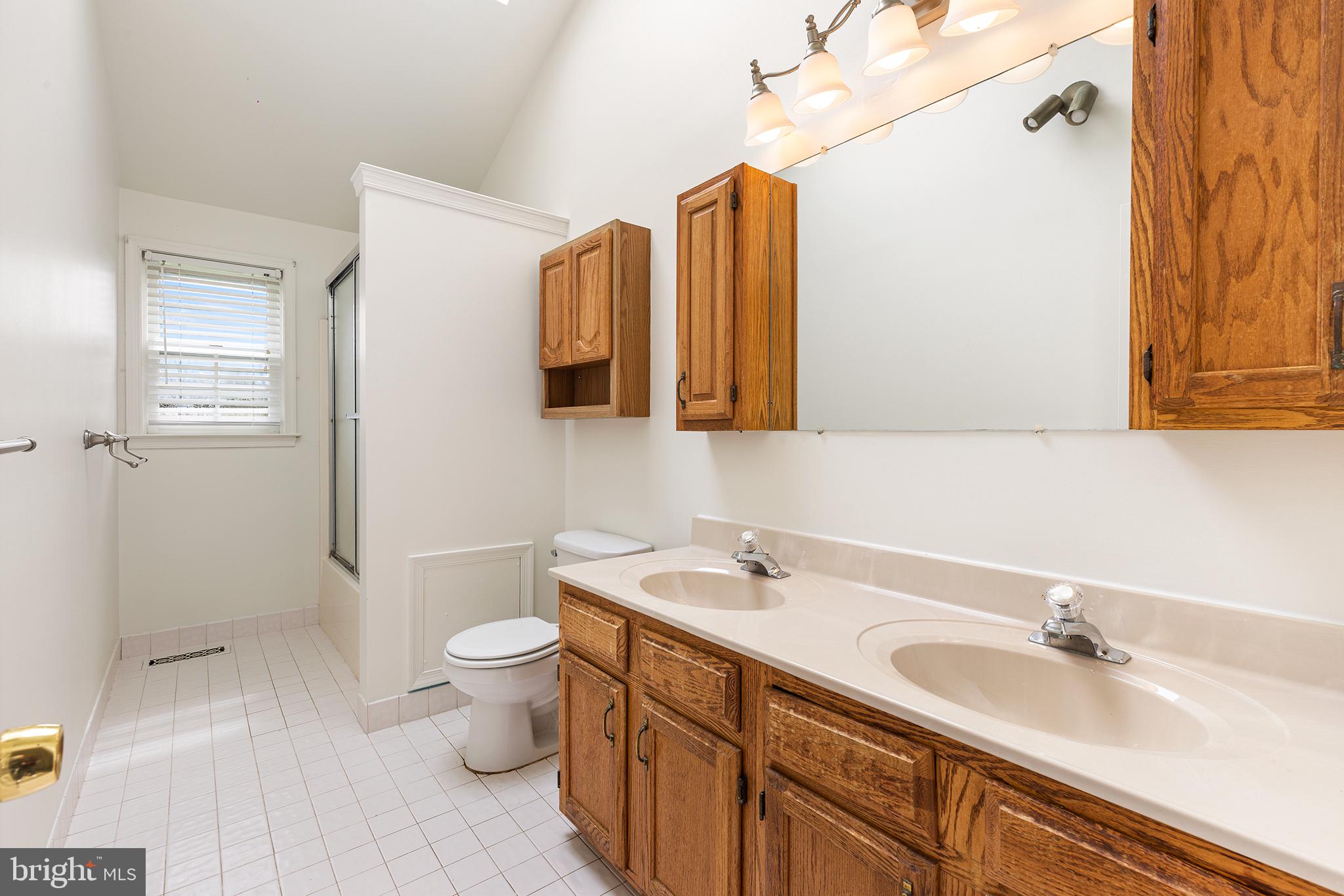 CLOVER CREST - Residential