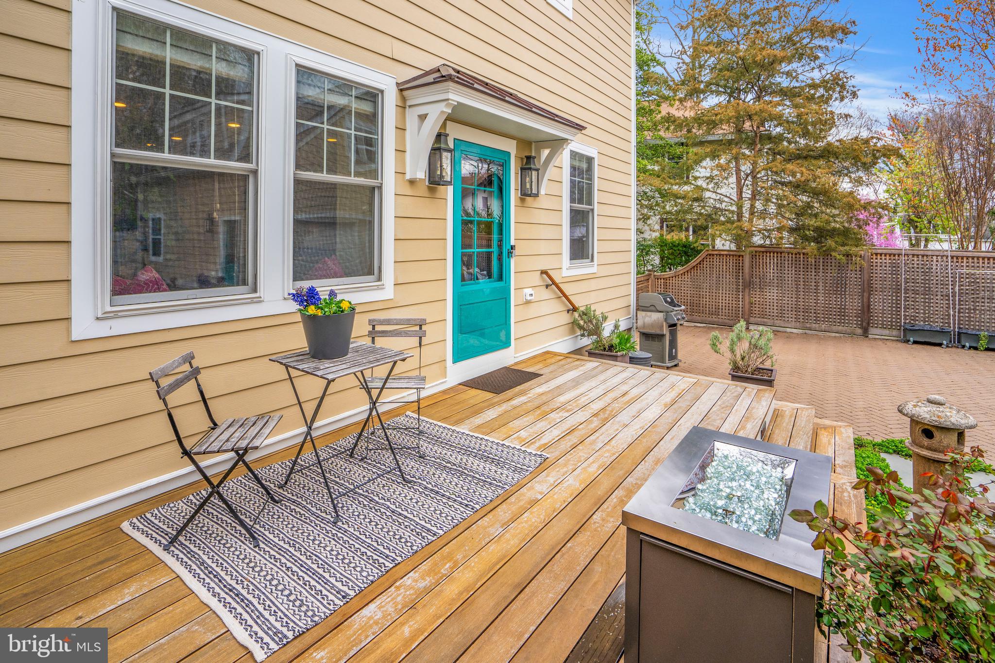 ADDISON HEIGHTS - Residential