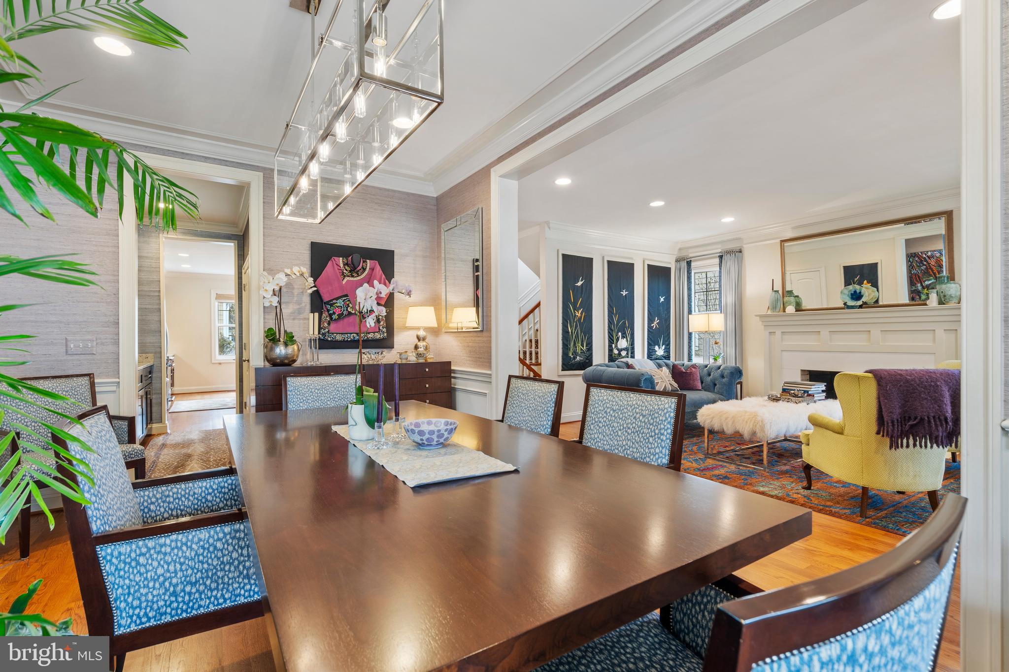 ADDISON HEIGHTS - Residential