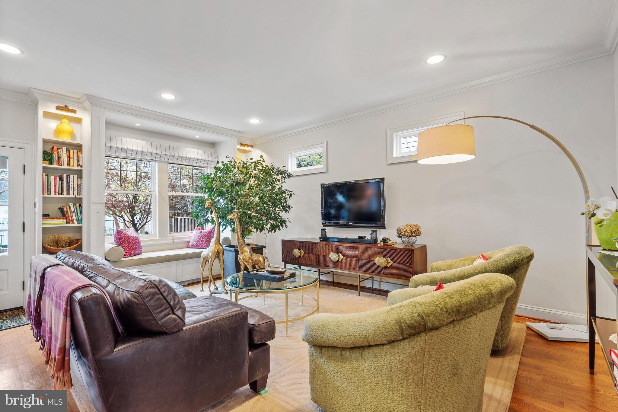 ADDISON HEIGHTS - Residential