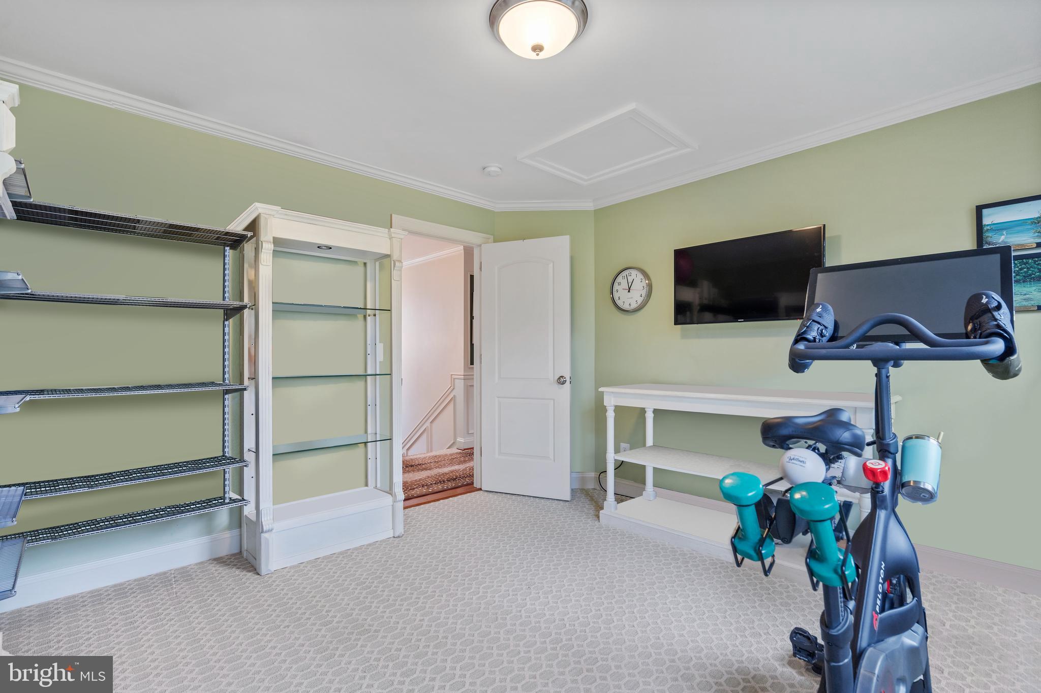 ADDISON HEIGHTS - Residential